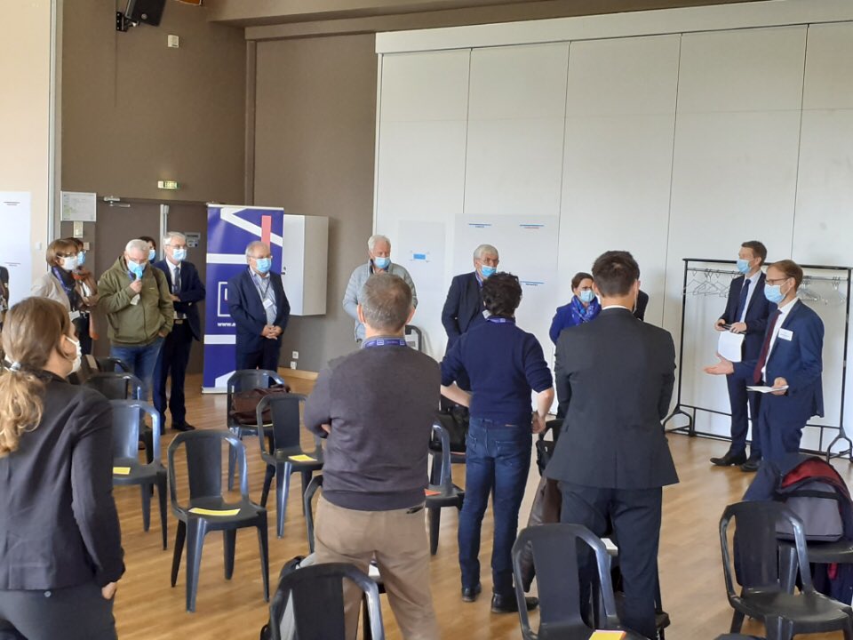 LavalAgglo's tweet photo. Début du séminaire des élus de @LavalAgglo. Un temps de travail pour définir collectivement la feuille de route 2020-2026 https://t.co/iORo8XqUfL