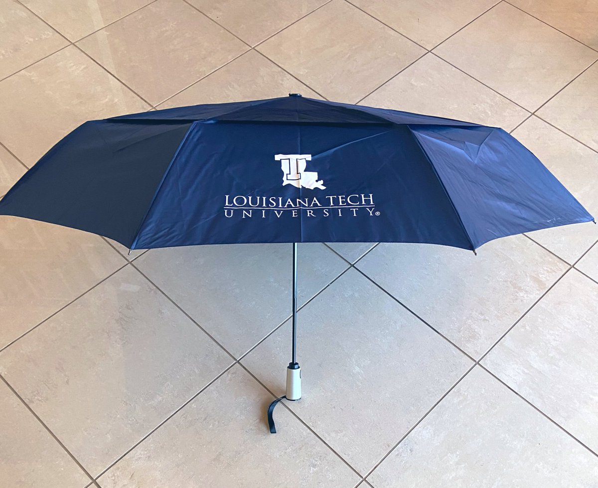 LATechChampRes's tweet photo. 🔴FREE GIVEAWAY FRIDAY🔵

It’s been a rainy week, so RT for your chance to win this limited-edition @LATech umbrella! Winner will be announced Monday at 10 AM. 

➡️Must be following to win⬅️ https://t.co/cipciWFQnI