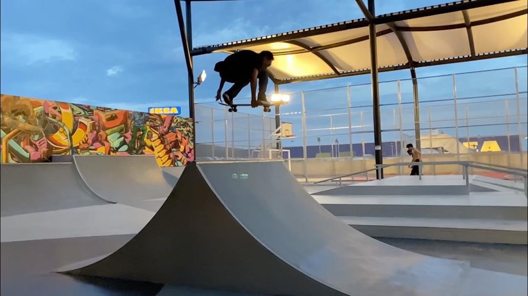 Petang tadi saya terbang kejap ke alam sebalik mata, lalu terus ke alam brazzer