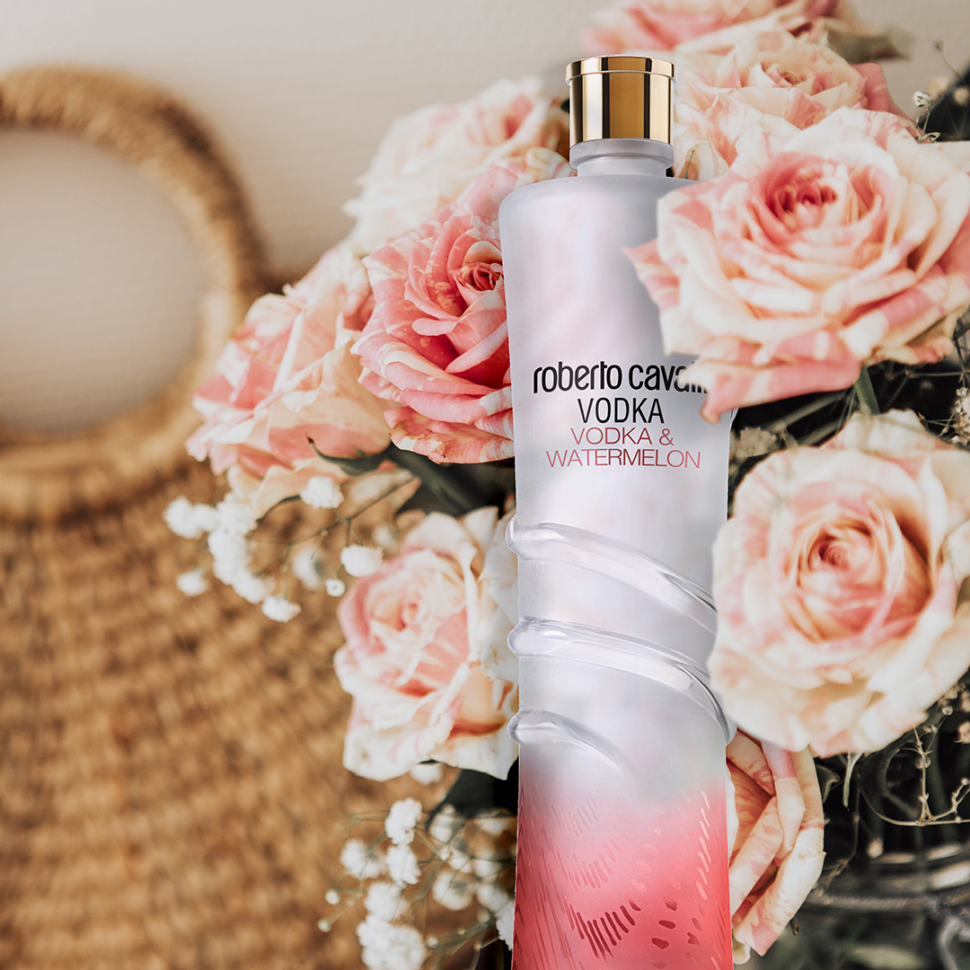 RCavalli_Vodka's tweet photo. Roberto Cavalli Vodka Watermelon. Chic and unconventional
#robertocavallivodka #rcavallivodka #robertocavalli #vodka #premiumvodka #italianvodka #luxury #fashion #glamour #party #style #watermelonvodka https://t.co/WcEz41sKig