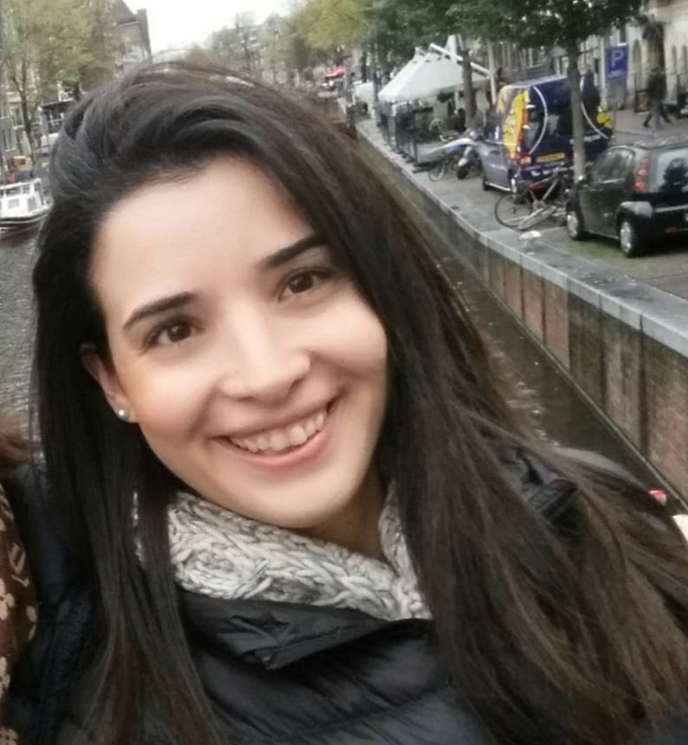 ilanacuriel's tweet image. זו שירה (31), האישה שבעלה (עפי החשד) ניסה לרצוח אותה בערב ראש השנה. ביהמש אסר לפרסם את שמו. למרות בקשת המשטרה. ולמרות הסכמתה. היא ביקשה שכל המדינה תדע מה עשה לה. הבעל ביקש שייתנו לו צ'אנס ושלא יהרסו מוניטין של 45 שנה. היא בביהח סורוקה אחרי 20 דקירות ומכות מערוך ושרדה למרות הכל