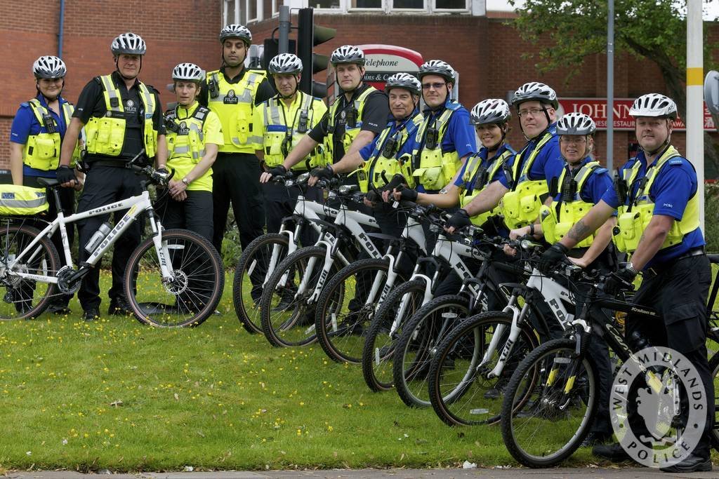 606 police community support officers who provide operational support to and fill in much of the community policing role that the police withdrew from in the 80's and 90's.That is at best around 8.5 members of the community actively keeping it safe.3/