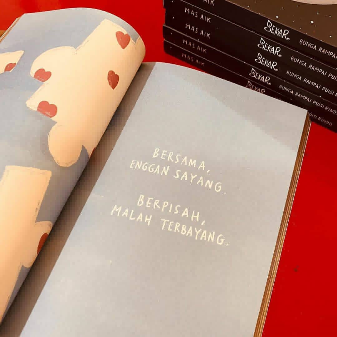 warungsastra's tweet photo. Bagaimana rasanya mencintai jodoh orang?

#BukuSekar #BagaimanaCaraMengatakanTidak #MasAik #RaisaKamila #warungsastra https://t.co/ayRLgk04U3
