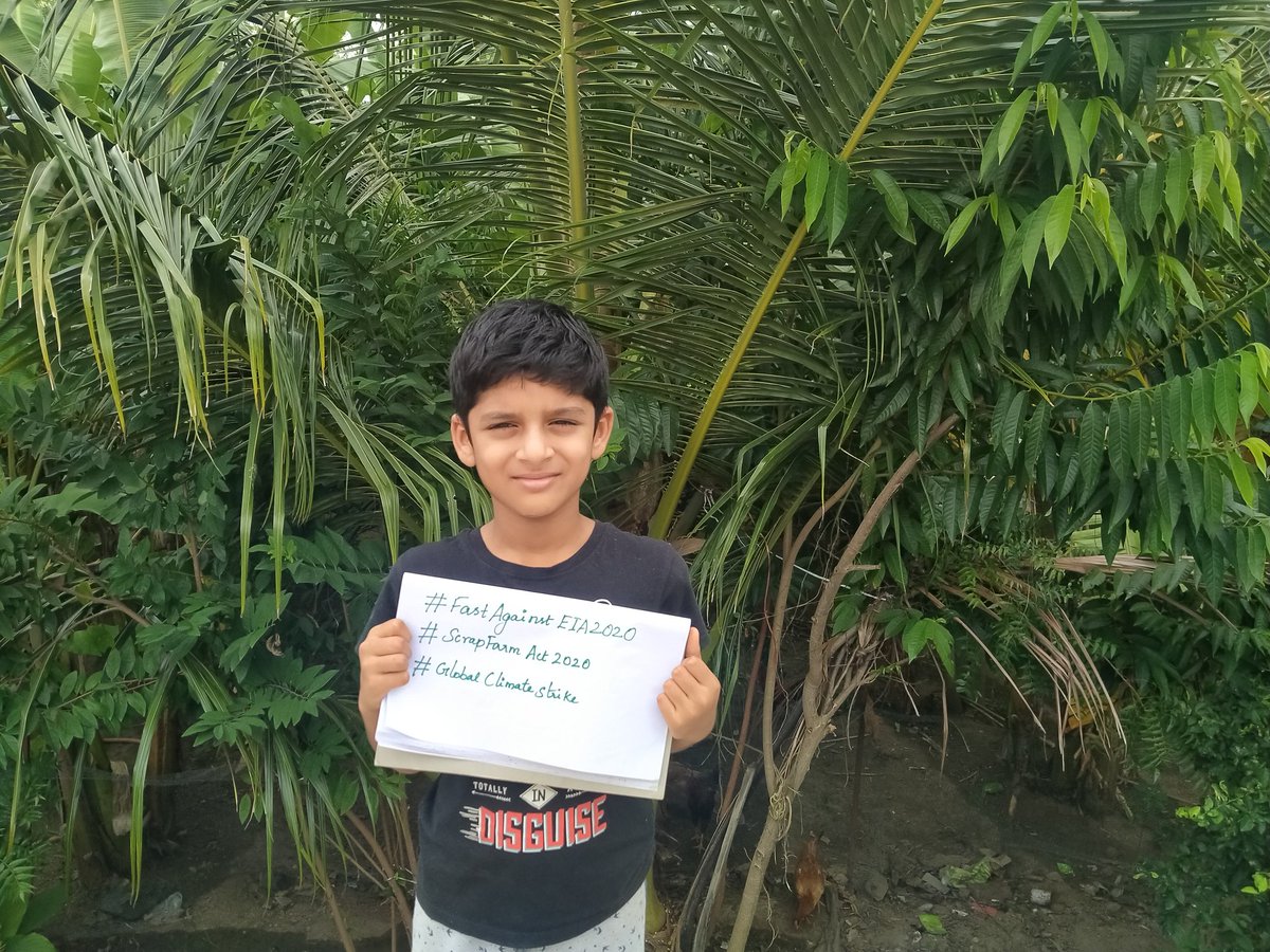 beingme_Divya's tweet photo. #FastAgainstEIA2020
#ScrapAntiFarmersActs
#GlobalClimateStrike
He is protesting from tamilnadu, he fasted in the morning. The people in power have surrendered the responsibility of handing over a decent future for our future generations. But they are not to give up their world https://t.co/8U5gpozoNf