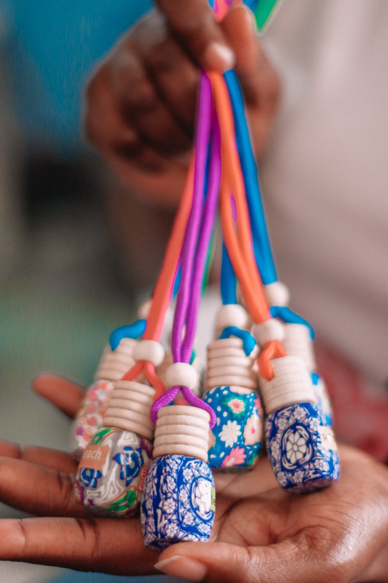 NikyScent_Abuja's tweet image. These beauties will rather want to relax comfortably in your cars. What are you waiting for? Make their dreams come through. While they bless you with their awesome fragrances.  Just 2k pere!
#oilperfume #cardiffuserabuja 
#cardiffusers #oilperfumesabuja #abujaperfumeseller