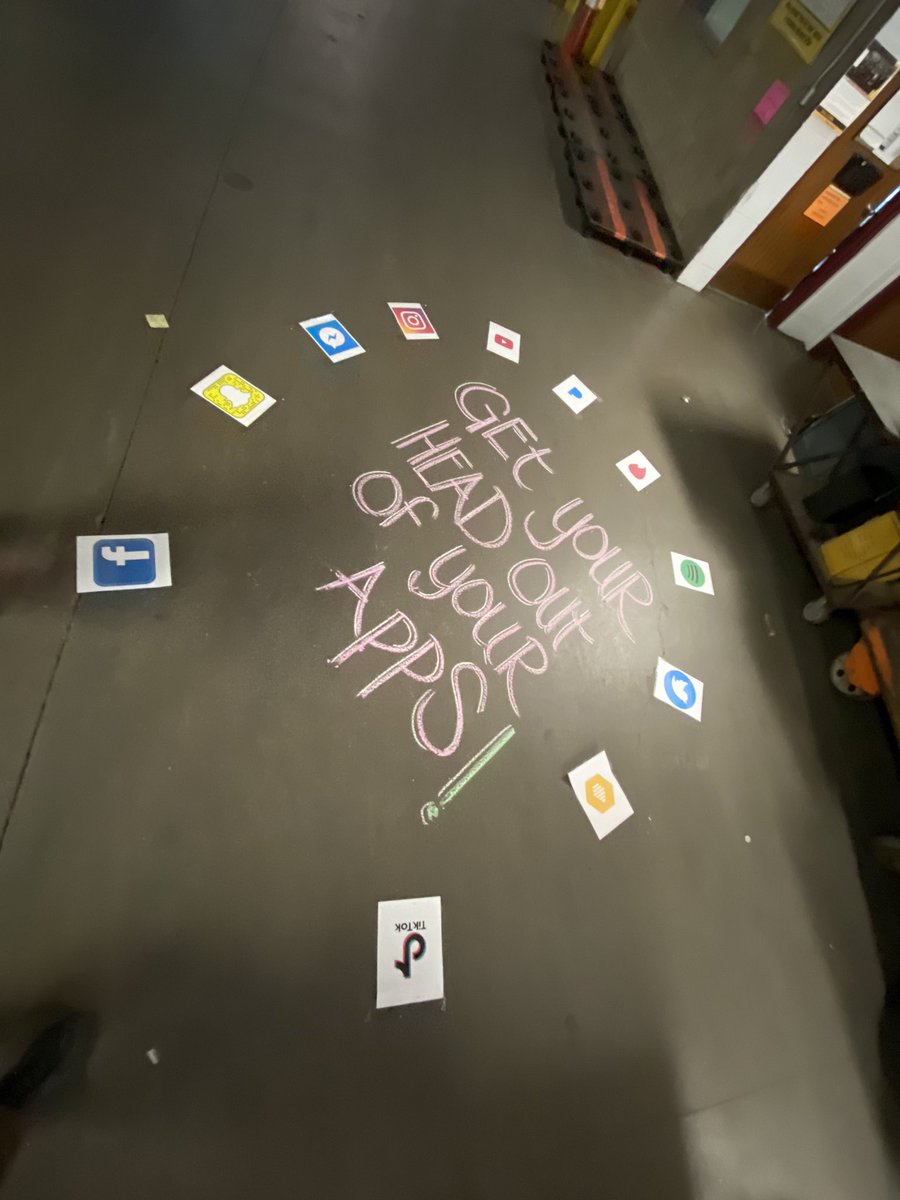 Today’s Guard Gate- Get your head out of your apps! Doing the job distracted is a risk, it can wait!