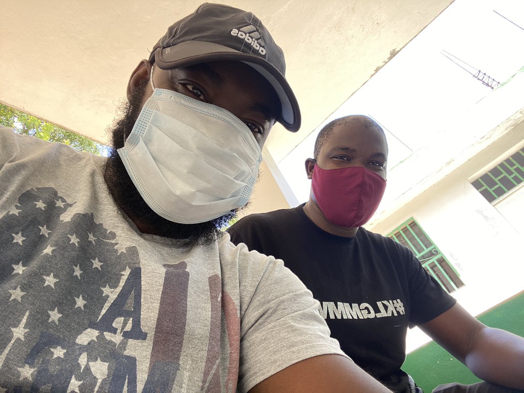 ItsJosephWesner's tweet photo. Sen Wòk anlè tèt Dikini nou al bay sèvis #pluginhaiti kout kamera ap fè Tae Kwondo 😂😂😂 https://t.co/4Qf9upa1Tv