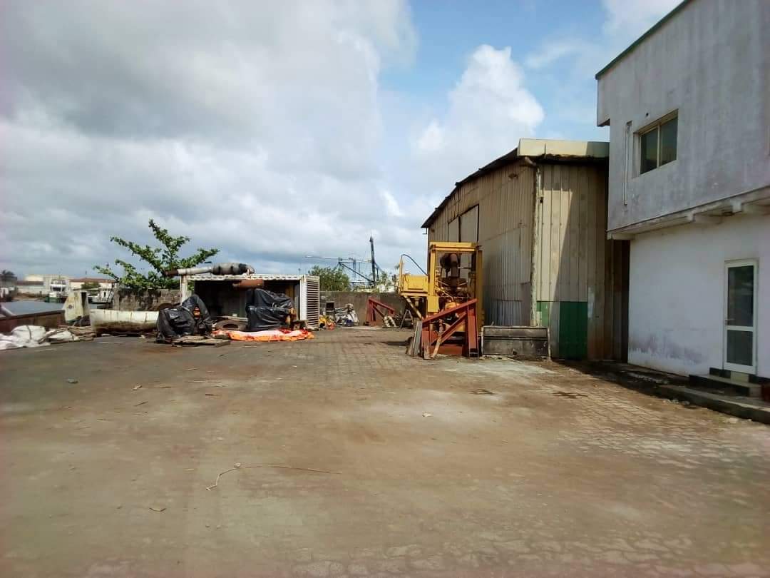 Africainlibr's tweet photo. DÉSOBÉISSANCE CIVILE #SATRAM #GABON 🇬🇦👏🏽👏🏽👏🏽👏🏽👏🏽
ce 25 septembre 2020 à Port-Gentil, la capitale économique de notre pays... Ville sinistrée. https://t.co/is06b05VBP