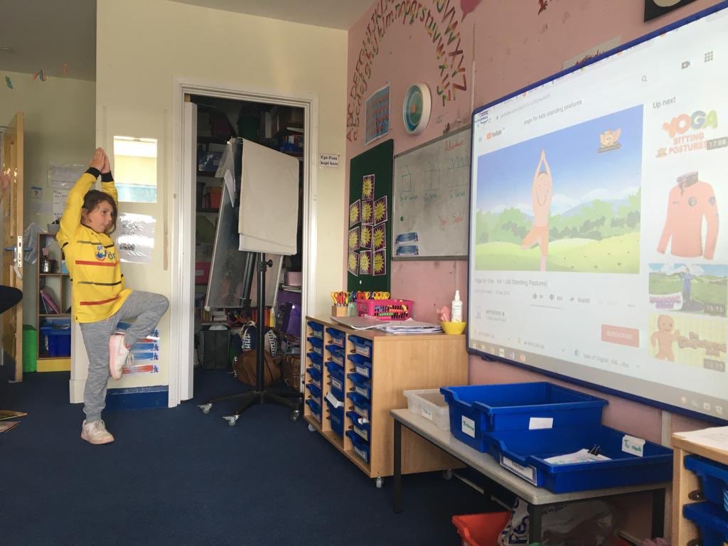 sketty_primary's tweet photo. #Y4SW #Yoga @FitnessDayUK #FitnessDay #FitnessFriday #HealthAndFitness #HealthAndWellbeing #FourPurposes #AOLE #Article24 #Article29 #Article31 @StuartRRSA @childcomwales @wgmin_education @WG_Education https://t.co/AuK6NRuRv2