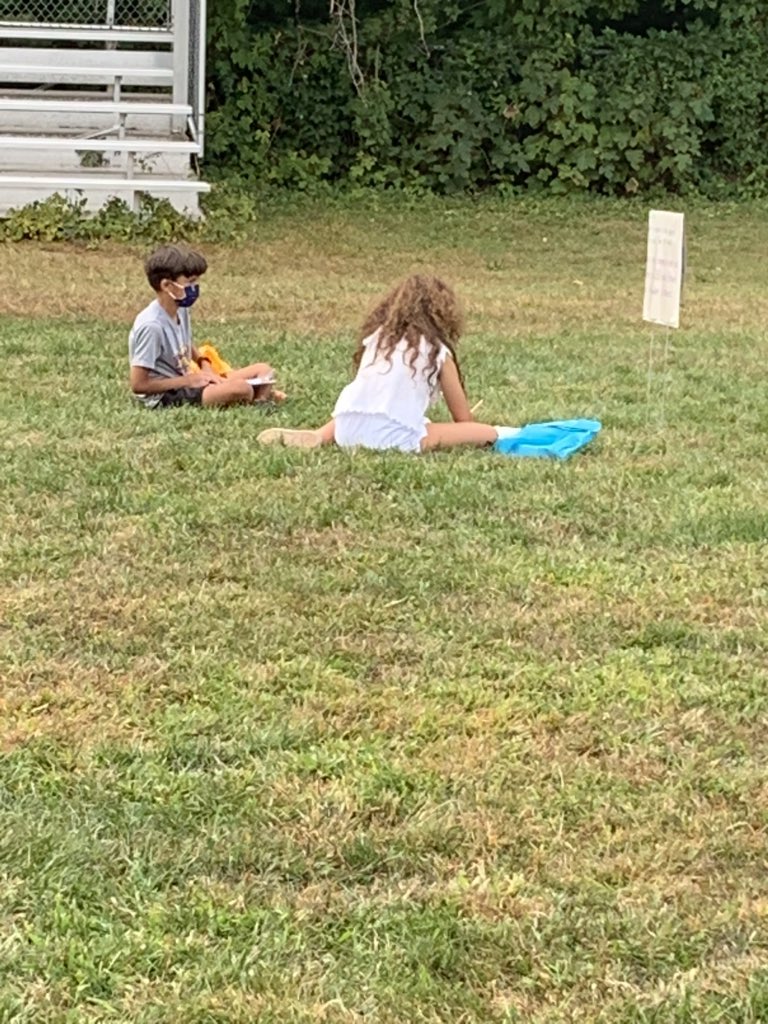 DebNovick's tweet image. Teamwork...Ms.Kaye set up this amazing Math review for our first 5th grade chapter test! #problemsolvers #5thgraderocks