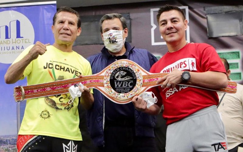 wbcmoro's tweet photo. Hoy se realiza gran cartelera desde Tijuana Con @jcchavezjr1 vs. @mariocazaresmx / @Jcchavez115 vs. @TraviesoArce
#OtomiBelt #OrgulloEdoméx #Rubico https://t.co/NJYDM8kUAc