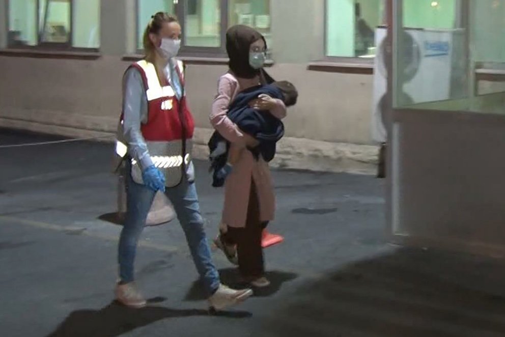 Azra174's tweet image. Senden başka gidecek kapımız yok, kucaktaki bebeler hürmetine tüm mazlumları kurtar Allahım 
ÇareSensin KurtarAllahım