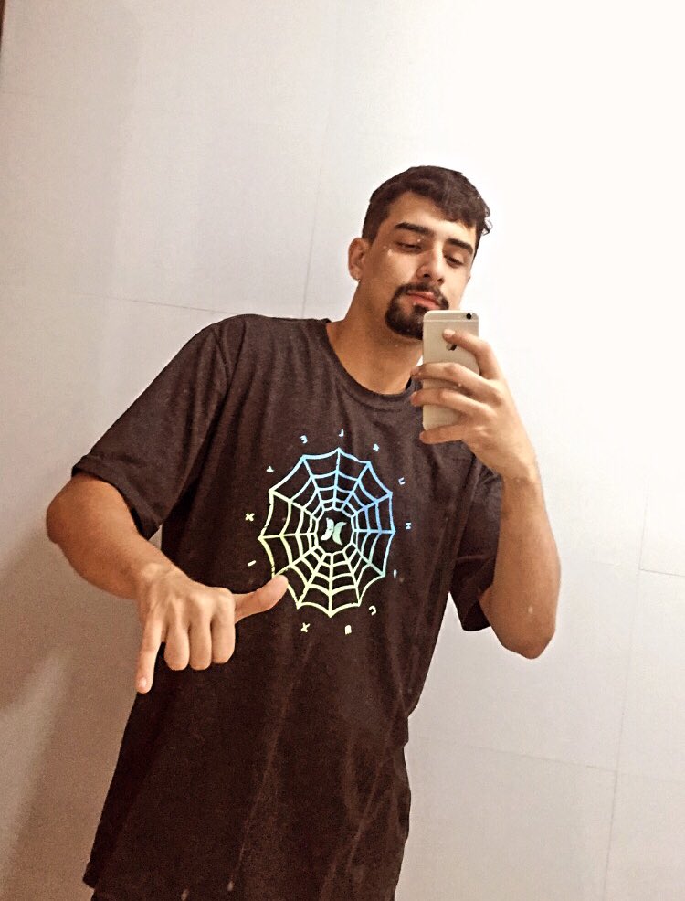 Gabrieeell20's tweet photo. Respeita minha loucura, que eu respeito a tua essência. 😜 https://t.co/ctRr5WAwNp