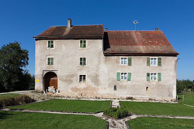 SwissOSM's tweet photo. Foto-Challenge zum Burgentag, 4. Okt. 2020: Nun hat auch das Château de Miécourt im schönen Jura ein Foto auf der #BurgenDossier Karte. Mehr Infos zu diesem Gemeinschaftsprojekt von @SwissOM und @WikimediaCH:
https://t.co/fHimvhAjKF /cc @radiorf #CastleProject https://t.co/s1WGi1GxmE
