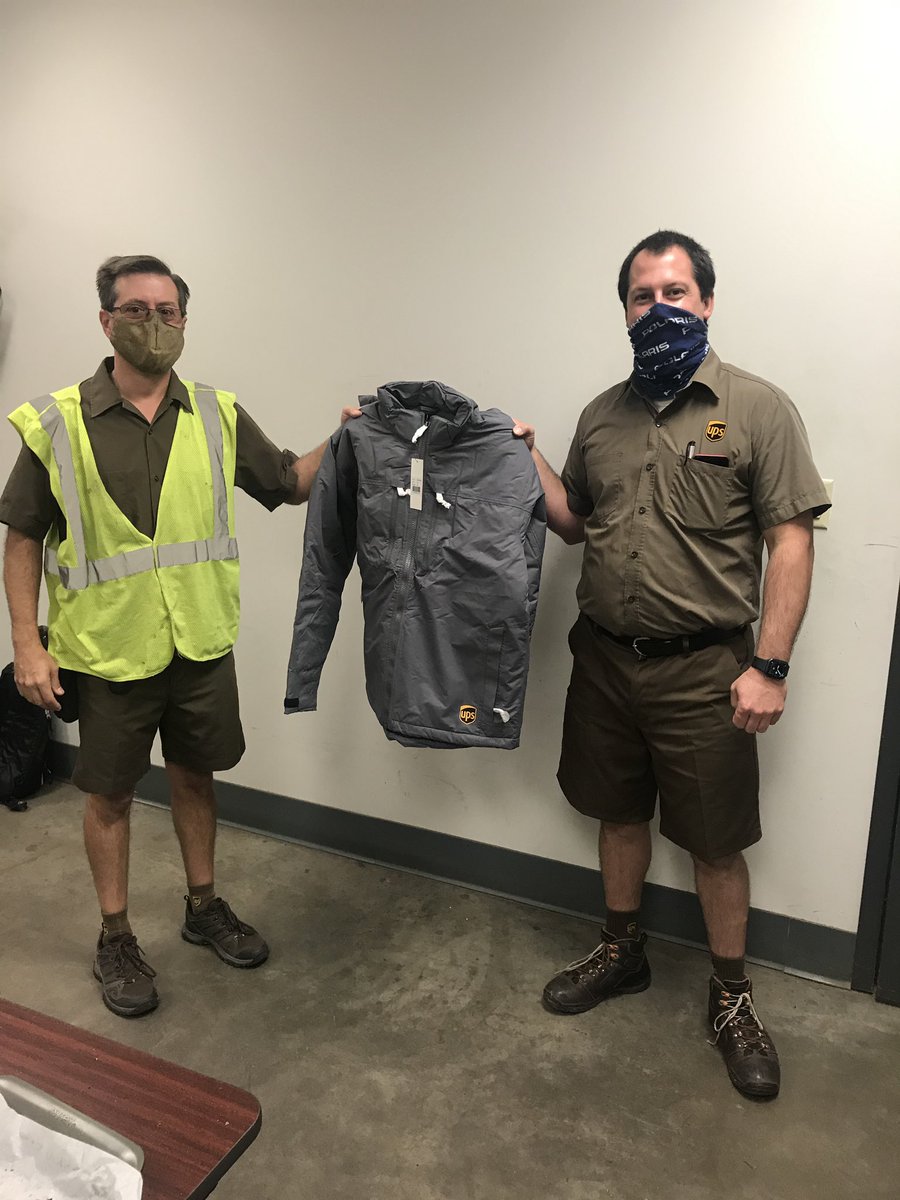 Duluth team recognizing Tony Rossi for helping out with the new hire training and OJS class to help new drivers instill proper and safe methods to lead to long and successful career! <a href="/TJMinneapolis/">Tony Johnson</a> <a href="/TimPope007/">tim pope</a> #NPSafeyAware