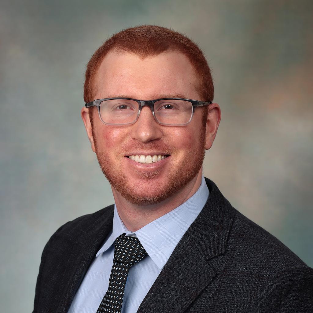 MayoRadiologyAZ's tweet photo. For this week's #FridayFeaturing, we meet Jameson Cumsky, MD (PGY2 / R1). You can usually find him weightlifting, eating popcorn, or collecting mugs. He's married to one of our very own Mayo AZ dermatology residents, Helen Cumsky. Check out the post here: https://t.co/9ojyXwGePi https://t.co/XB89Rpom5n