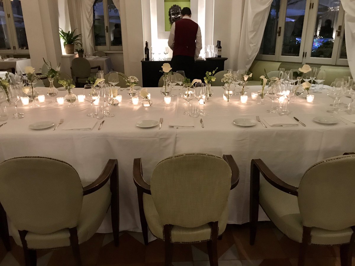 Dinner with a view! the new gardens at <a href="/HotelDeRussie/">Hotel de Russie</a> heaven! #Rome #micebook #RoccoForte #RoccoForteHotels