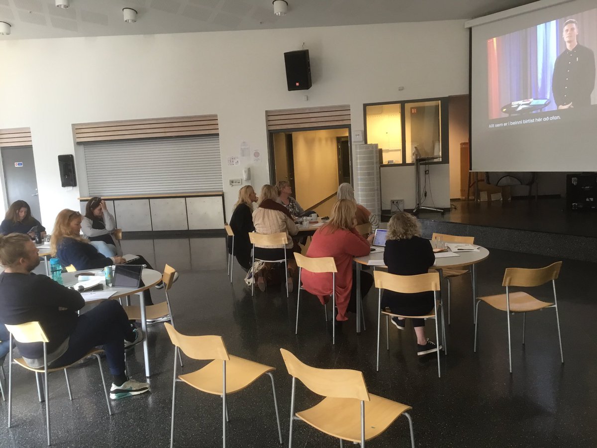 Smá hluti af frábæru starfsfólki Víkurskóla, Reykjavík á #UtisOnline