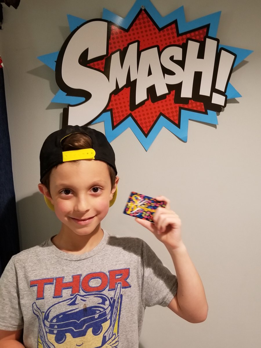 SHUFSDlib's tweet photo. Library Superheroes! Did you get your library card yet? #readersareleaders #schoollibrarypartnerships #shufsdlib @SHUFSD@shufsdlib @SHPLStaff  #maplewoodlibrary https://t.co/dYtmOux2G5