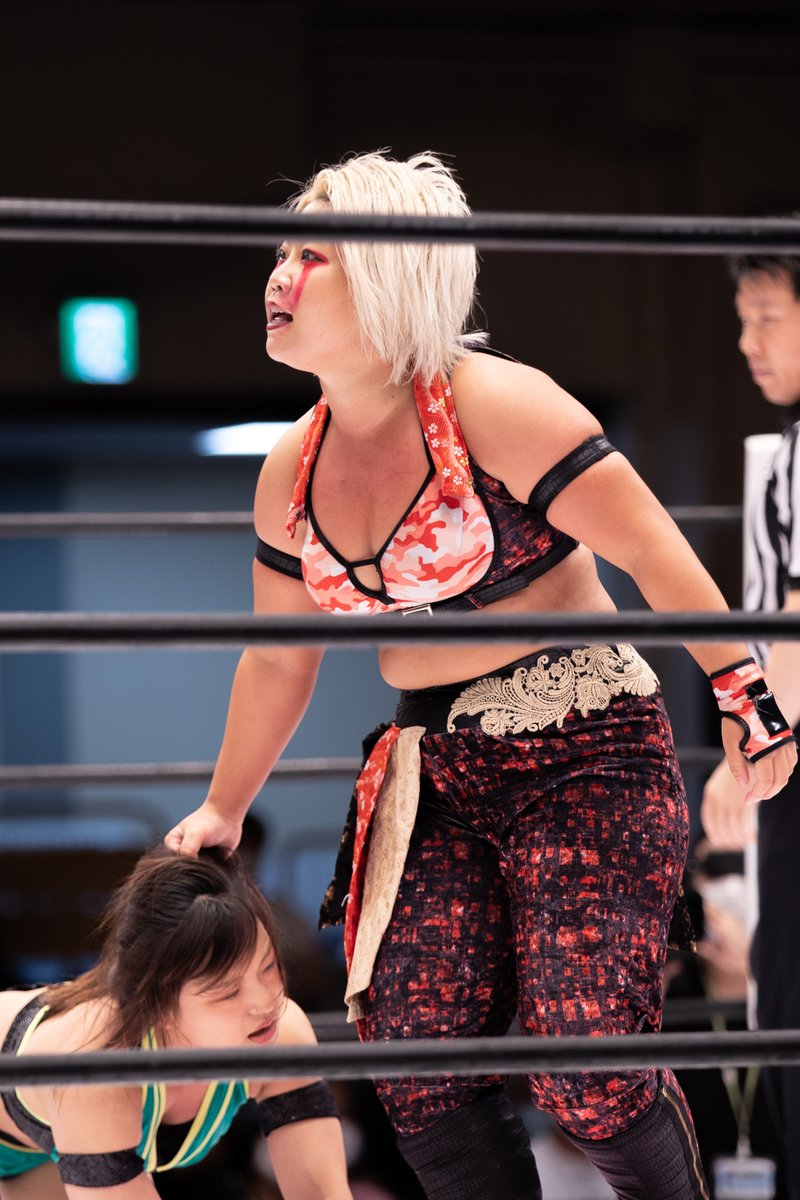 ট ইট র Backuper 9 19に後楽園ホールで行われたスターダム第7試合の写真を紹介します 次は刀羅ナツコ選手の試合中のシーンです Stardom スターダム 刀羅ナツコ