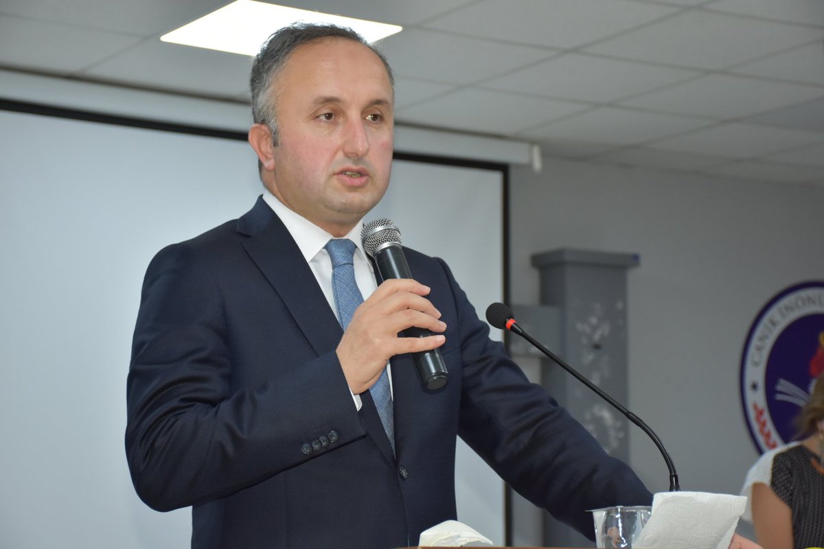 İl Milli Eğitim Müdürümüz Coşkun Esen, Sen İste Yeter Kanser Çeker Gider projemizin, Kovid-19 tedbirleri dolayısıyla sembolik olarak düzenlenen ödül törenine katılarak, proje kapsamında dereceye giren ve katkı sağlayan öğretmen ve öğrencilerimize ödüllerini verdi. <a href="/CoskunESEN57/">Coşkun ESEN</a>