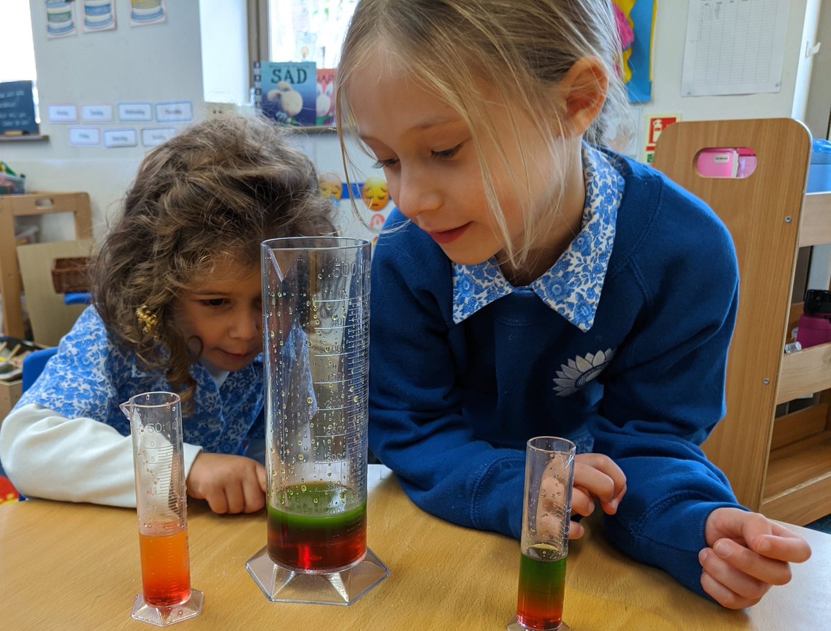 OHS_EYFS's tweet photo. We have had a fun afternoon in Reception. For science, we have been making rainbow towers. We put different amounts of sugar in each colour and thought about why they floated! #futureready #futurescientists #OHS #EYFS #Science https://t.co/QwtymuPcBd