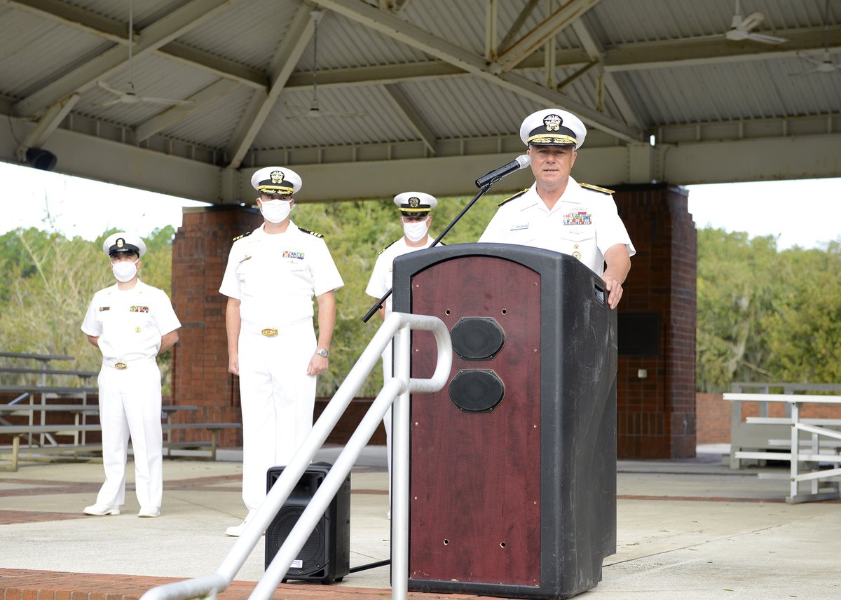SUBGRU10's tweet photo. #BravoZulo to the Gold crew of the Ohio-class ballistic-missile submarine #USSTennessee (SSBN 734) who was awarded the #ArleighBurkeTrophy this week! https://t.co/0MXrlw0i7Z