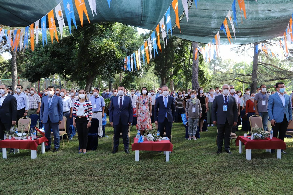 📍Antalya'dayız.

Serik kongremizi vatandaşlarımız ve teşkilatımızın katılımıyla gerçekleştirdik. Her kongremiz bayram havasında geçiyor.Bugüne kadar bayrağı taşıyan arkadaşlarımıza teşekkür ediyor, yeni göreve gelen Yönetim Kurulu üyelerimizi tebrik ediyorum.
#İnandığınYoldaYürü