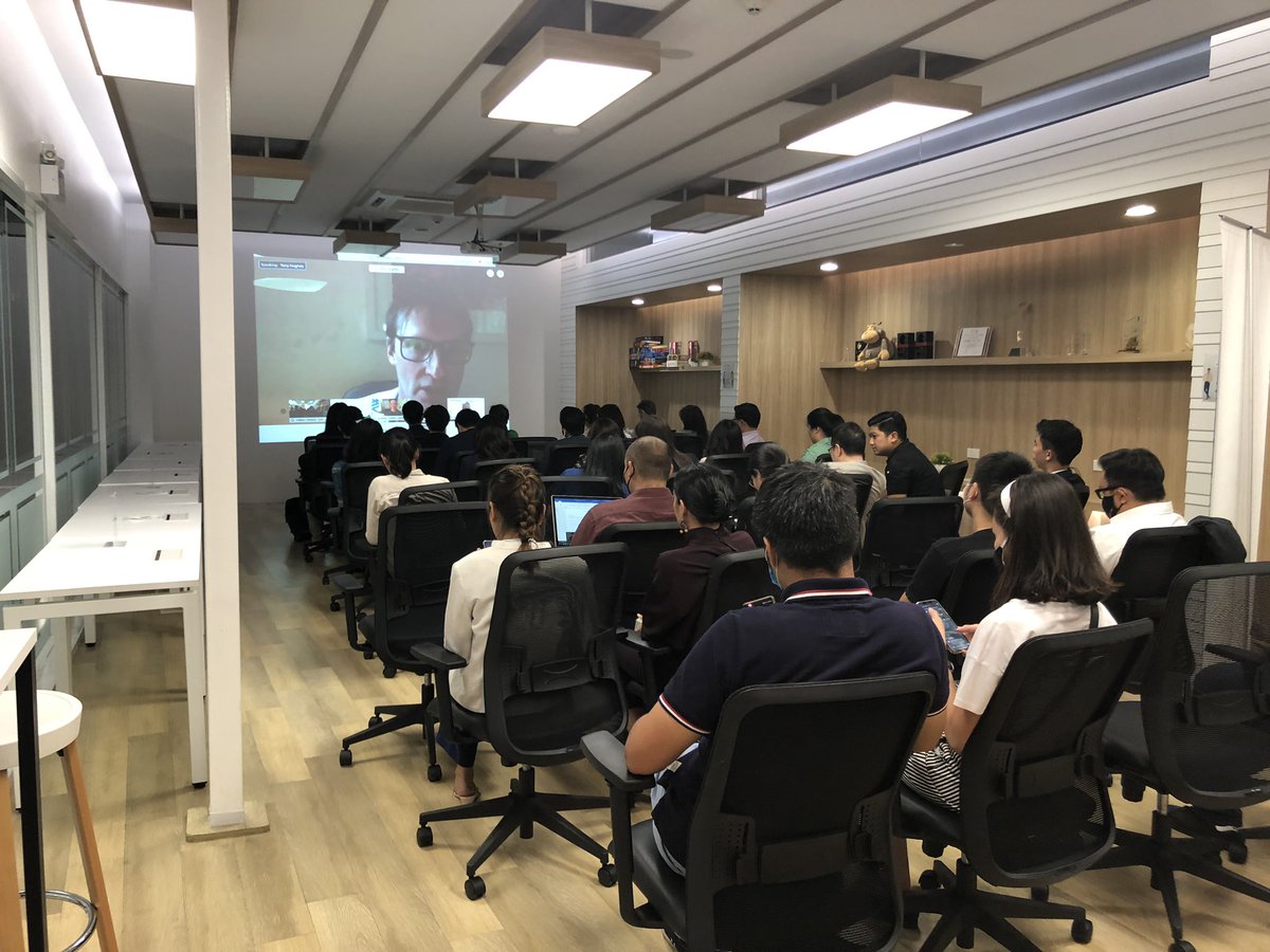 uktradeinthai's tweet photo. Great turn up for #GEPxASEAN series 2 last night
👉 30+ Physically attended
👉 10 joined the #SpeedPitching
👉 30 #SEA audience joined virtually
Huge 🙏to our partners @HUBBAThailand @techsauceth speakers @tradegovuk_GEP @tonyjhughes @Octopus_UK #InvestinGREAT @natalieblackuk https://t.co/q7P0xqEUuL