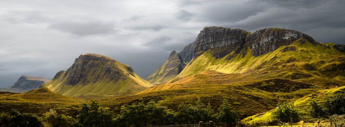 The Quiraing, Isle of Skye 

#historicscotland #visitscotland #scotlandshots #scotlandscenery  #beautifulscotland #simplyScotland #highlands #scotlandtrip #explorescotland  #scotland_greatshots #thescottishcollective #roamearth #photography #TheQuiraing #IsleOfSkye