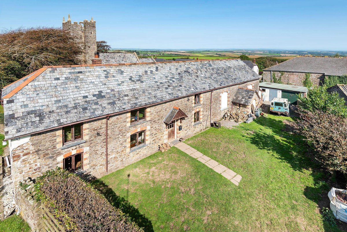 JSNorthDevon's tweet photo. π₯π₯ SCHOOL HOUSE RENOVATION PROJECT! π₯π₯
Looking for an opportunity to create your dream home, or a main house with an annexe / holiday let?
π Alverdiscott
π· Excess Β£395k
β 01271 325153
#OldSchoolHouse #Devon #NorthDevon #RenovationProject #InstructJacksonStops https://t.co/tR9AfBH62q
