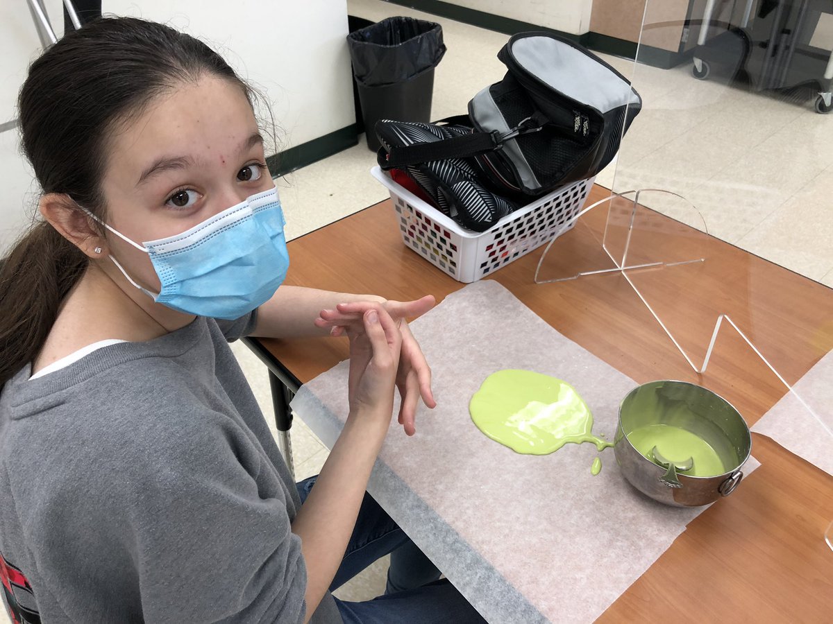 MrsKPandPALS's tweet photo. We celebrated finishing our first book of the year, Horrible Harry and the Green Slime, by using Harry’s recipe and making our own green slime! 📚#DHSPALS https://t.co/TfLbGJ5jz2