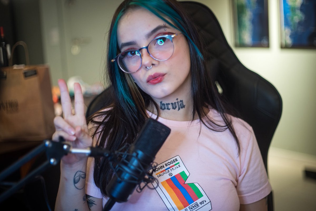 Enmarchenoire on Twitter: ""Du cul et du gaming : en 2020