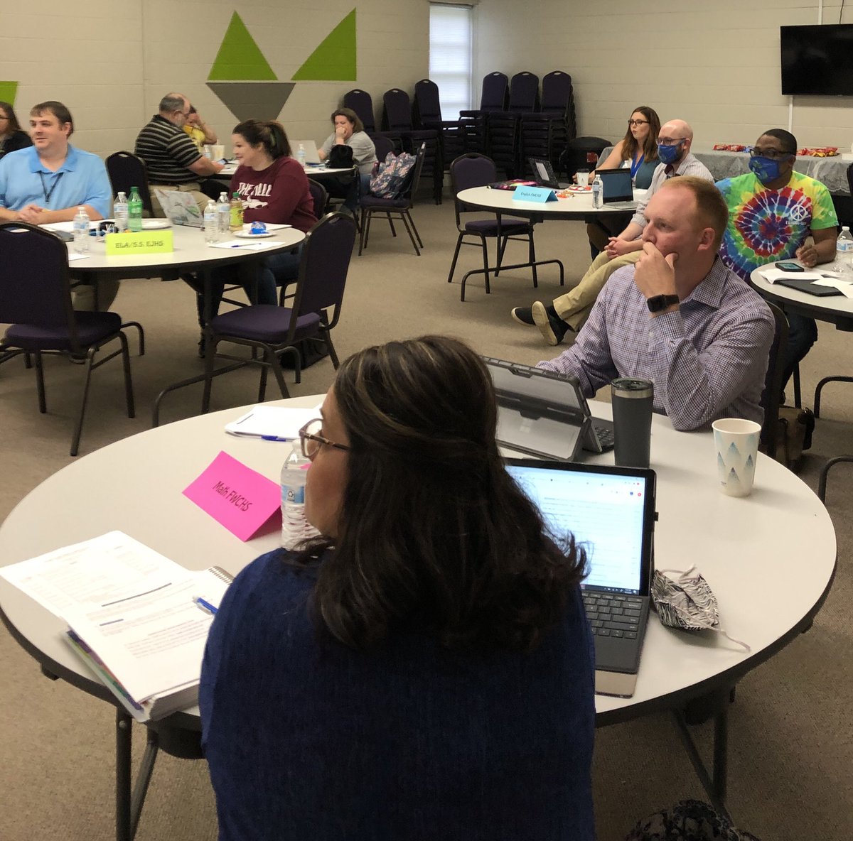 amelia_apbces's tweet photo. 6-12 Virtual Support Teams are getting for Monday, September 28th!!#FCVA @FCPSchoolsTN @CAOacademicsfcs https://t.co/MERPcVxScM