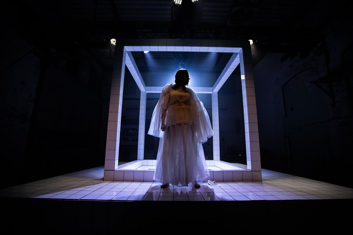 TONIGHT IS THE NIGHT! Sold out, happy and proud! 
Shout out to the team! 

💌Are you missing out? No worries, there are tickets available for Sat 26th and more dates in November. Check this link here: tryater.nl/show/kamaloka/ 
(Photo credits: Lucas Kemper) Music by BlackboxRed