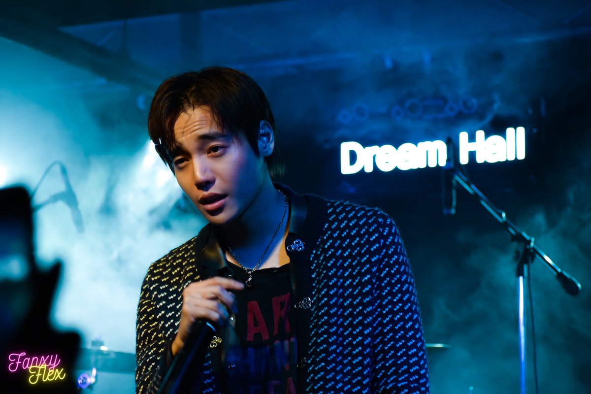 FANXYFLEX's tweet photo. 200119
comeback soon please.

#원 #제원 #정제원  #ONE #JUNGJAEWON #PRVT #PRVT01 #PVRTinSEOUL #PRIVATEONLYOFFICIAL #ONLYONEPRIVATE #KHH #힙합 #FANXYFLEX https://t.co/hfvhCG22uF