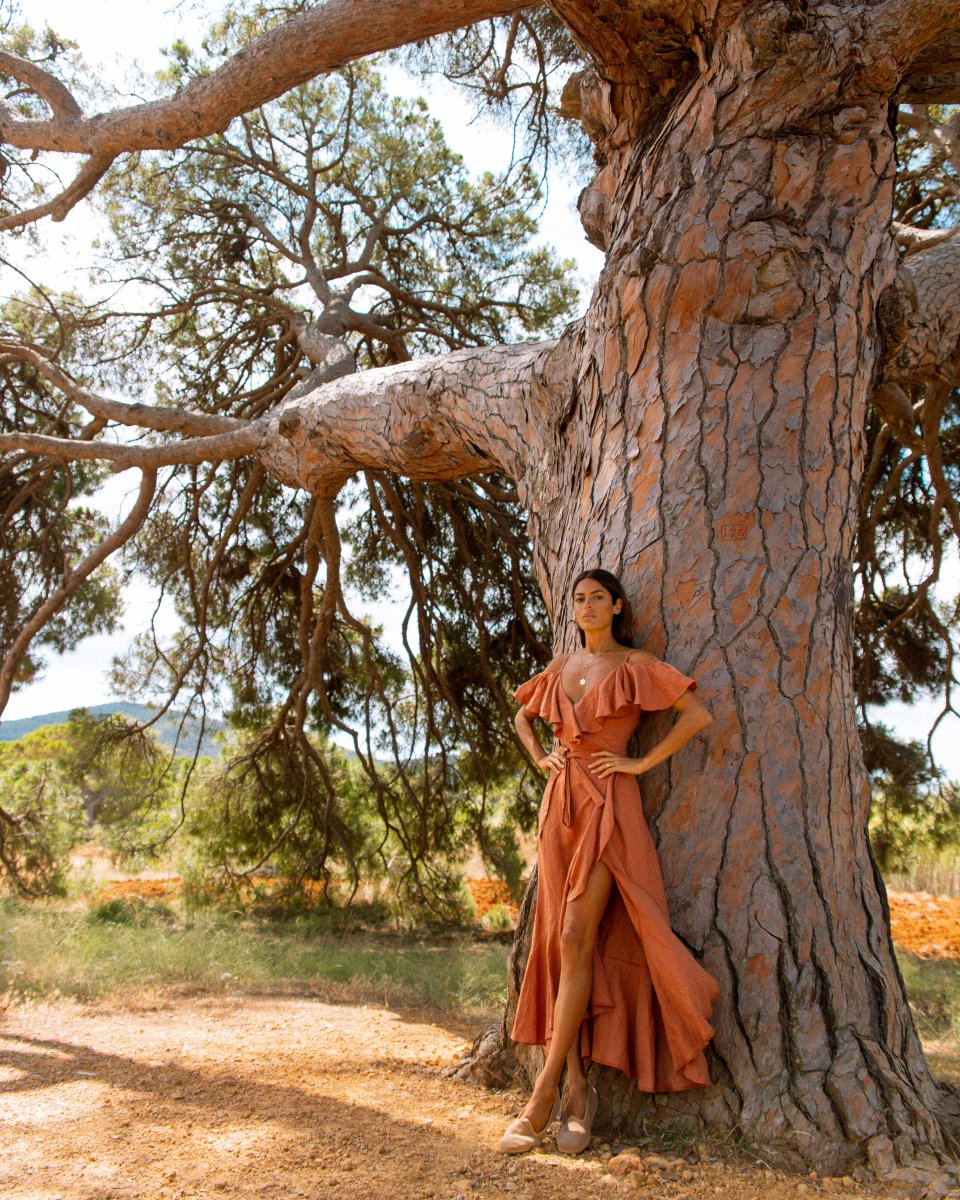 Oramai_London's tweet photo. We have partnered up with the new startup @treeapp_uk  which means that for every order we receive, we will plant one tree. 🌳 Follow our journey towards #sustainablefashion https://t.co/HneQ41Heuu
