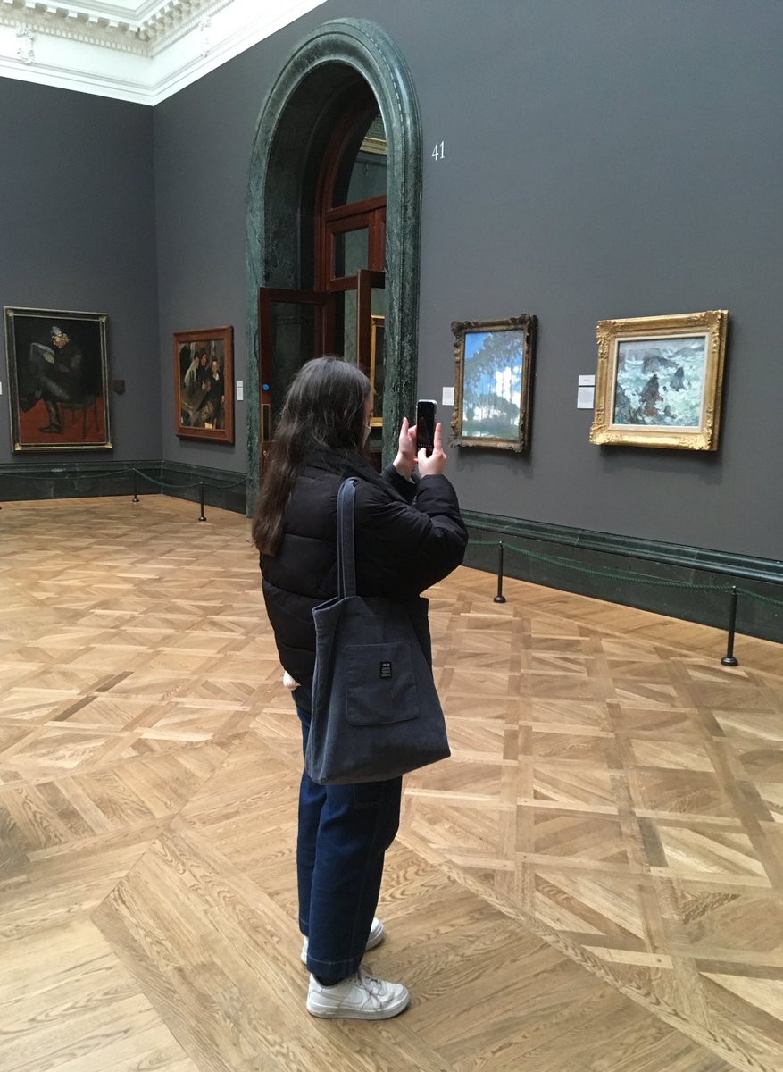 Helen Wilkinson (@helencwilkinson) on Twitter photo First trip to London since March. (Inset day treat.) Amazing deserted wander through <a href="/NationalGallery/">National Gallery</a> with impressionist galleries to ourselves. Felt very special, but also very sad. First trip to London since March. (Inset day treat.) Amazing deserted wander through <a href="/NationalGallery/">National Gallery</a> with impressionist galleries to ourselves. Felt very special, but also very sad.