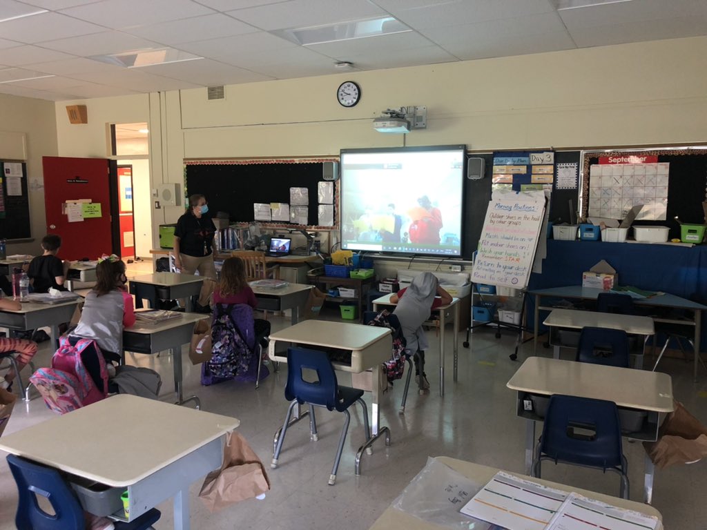 Our first virtual assembly to kick off the Terry Fox Run at <a href="/QueenE_PS/">QueenElizabethPS</a>! Thank you to the grade 6 class for hosting and teaching us some Tiktok warm ups!