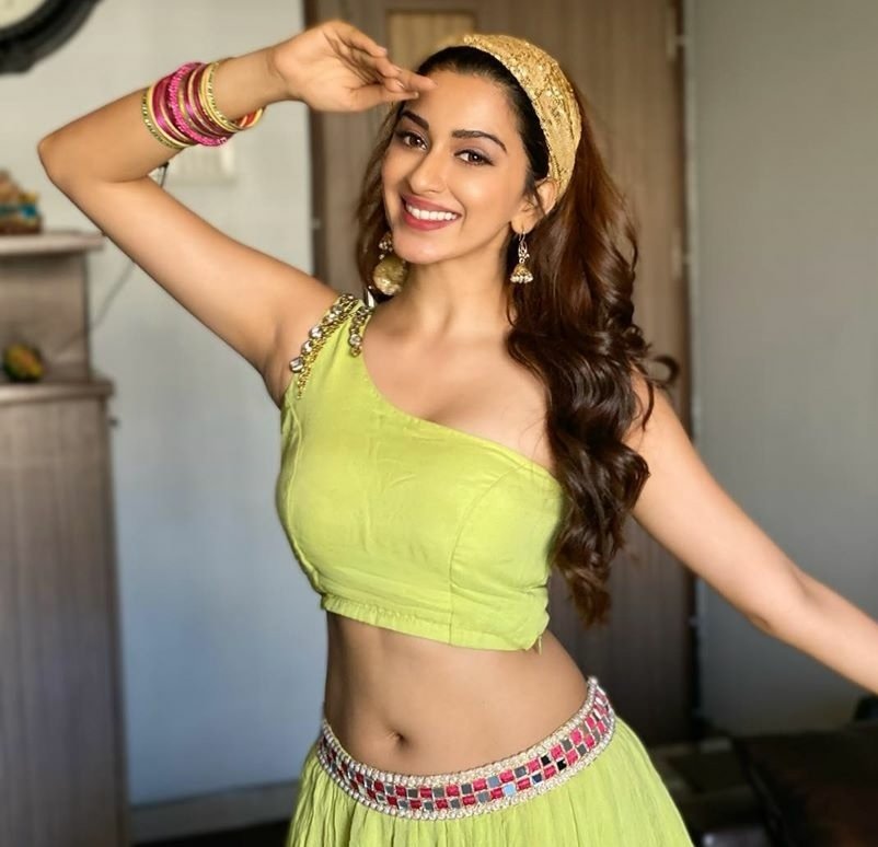 EixRJLGVgAAh0EH?format=jpg&name=900x900