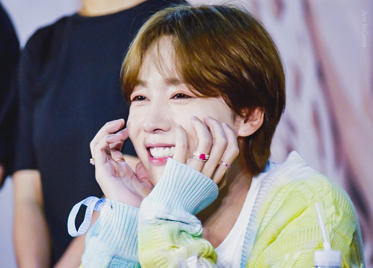 JustBecause_95's tweet image. 우리 어린왕자야 생일 인 이틀만 행복하지 말구🌼
1년365일 하루 하루가 생일처럼 행복하길 항상 행복하게💙
축하도 좋지만 오빠 몸도 조심하세요~

#또또또_보고싶은_김진우_생일_축하해
#HappyJinuDay
#BloomingWithJinuDay
#WINNER #위너
#JINU #KIMJINWOO #김진우 #진우