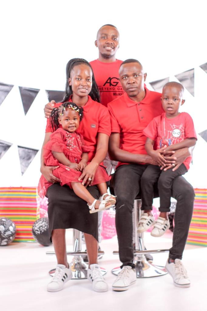 MarediMorema's tweet photo. My wife and kids😍😘❤️🎊🎉 https://t.co/rWEaWvy2Tp