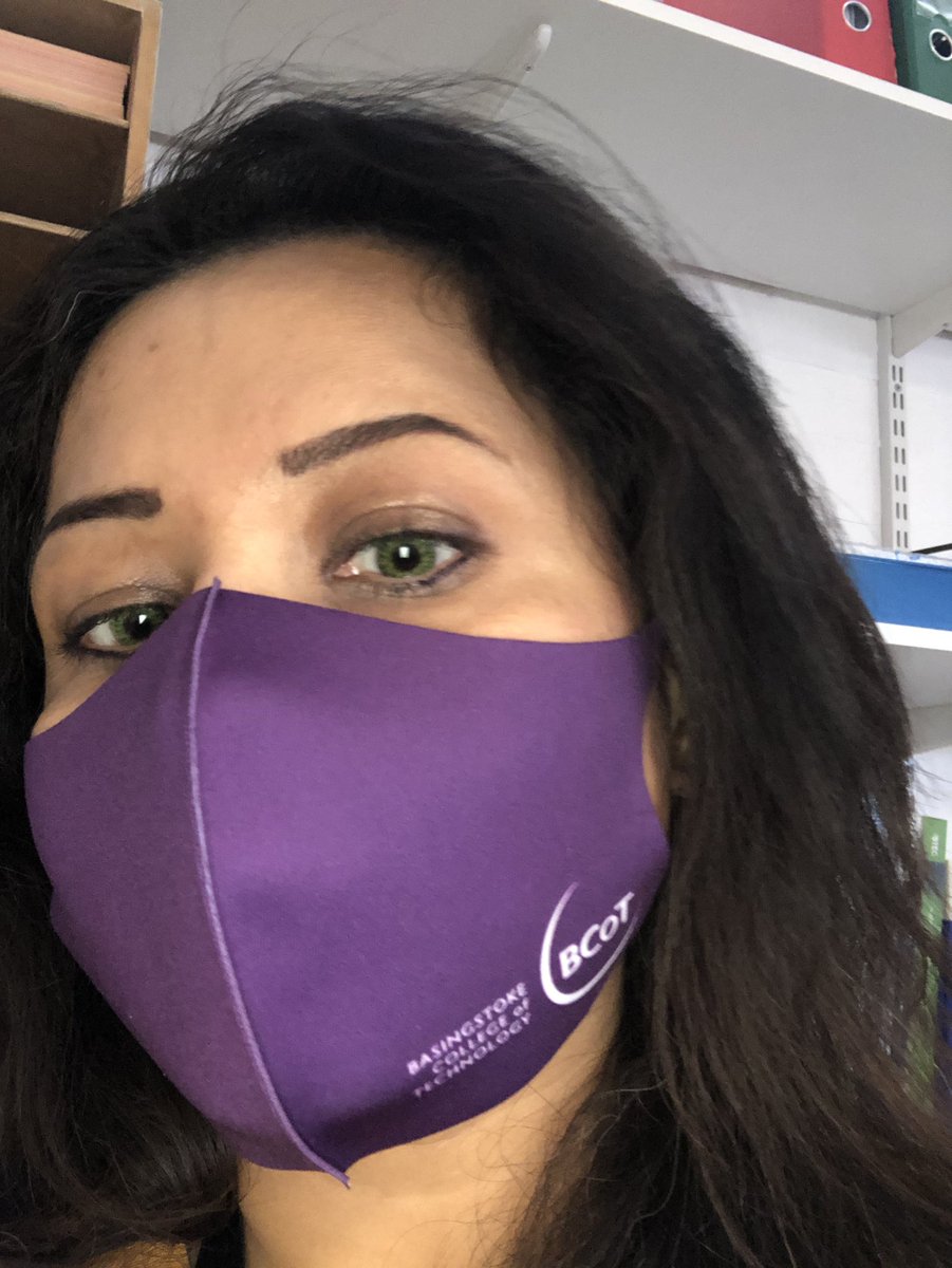 Ending my week by showing off my new 😷 

Shout out to <a href="/BCoTD1g1tal/">BCoT Teaching & Learning</a> our hybrid lessons are running smoothly. 

All our students are able to continue their learning even when they are isolating. 

#HybridLearning