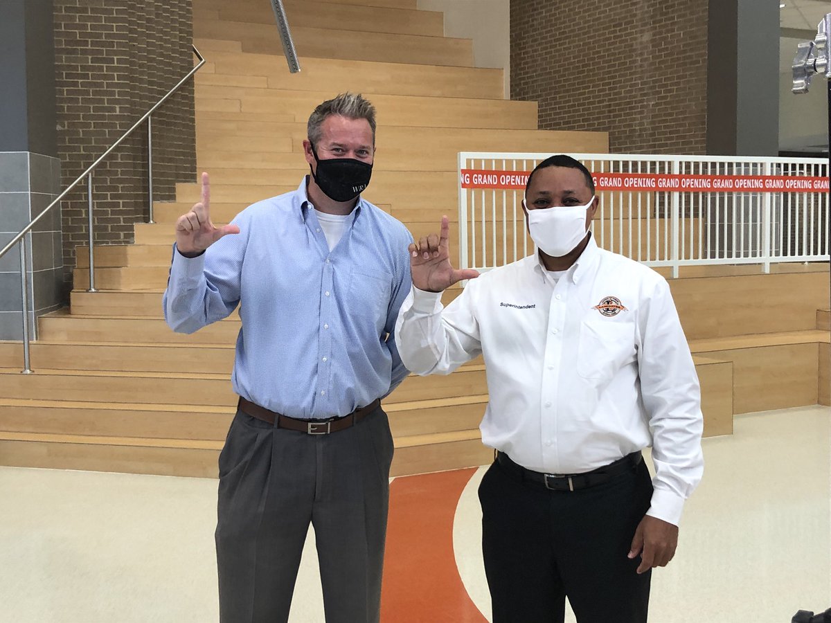 LancasterISD's tweet image. Our district &amp;amp; community leaders had the privilege of speaking with Michael Holmberg of WRA Architects, who was instrumental in building the new Elsie Roberston Lancaster Middle School. Thank you to WRA Architects for their hard work! @ElijahGranger @Lancaster_TX @TigerSdntMedia