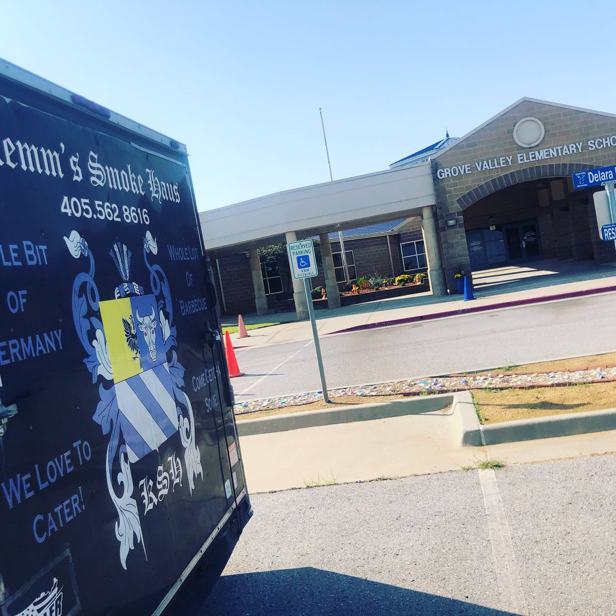 Thanks to Grove Valley Elementary for having us out to feed these well deserving teachers!! Have some teachers you want to feed or a fundraiser night you want to set up with our truck where we give back up to 25% of sales? 405-562-8616 or email us at klemmssmokehaus@gmail.com