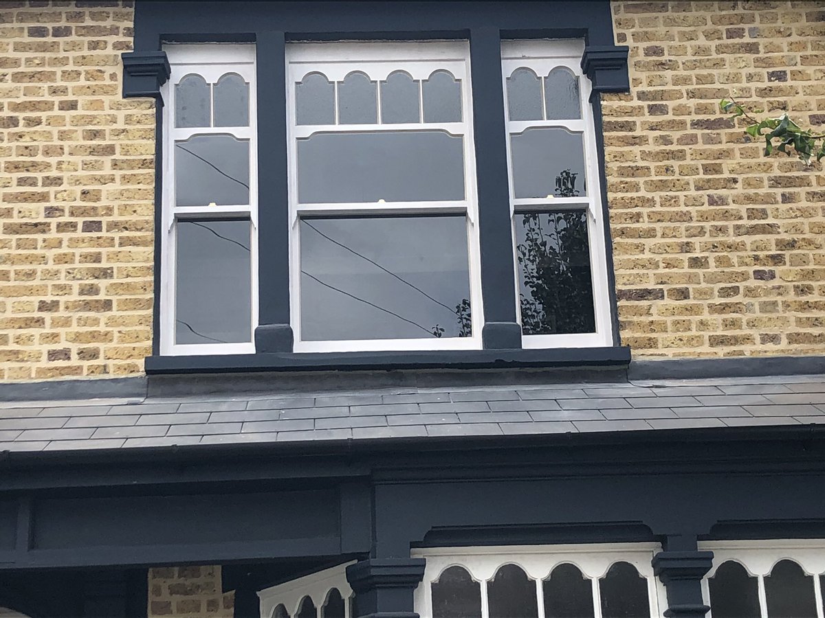 SashWorksSimon's tweet photo. Bespoke door and sash windows         #joinery#carpenter#sahswondows#door#walthamstow https://t.co/9zeHhc78bm