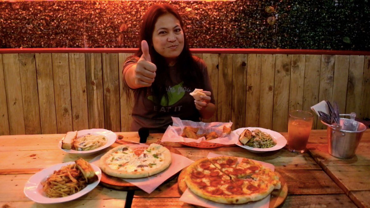 eatsmorefunwk's tweet photo. Our newest episode out on #YouTube now. Pomodoro is an Italian eatery that serves affordable flavorful pizzas &amp; pastas in Kapitolyo, a village in Pasig City w/ a trendy dining scene. #foodtrip #chefslife #vacation #travel #philippines #pomodoropizzaph #italianfood #youtuber https://t.co/jCRb7cWvED