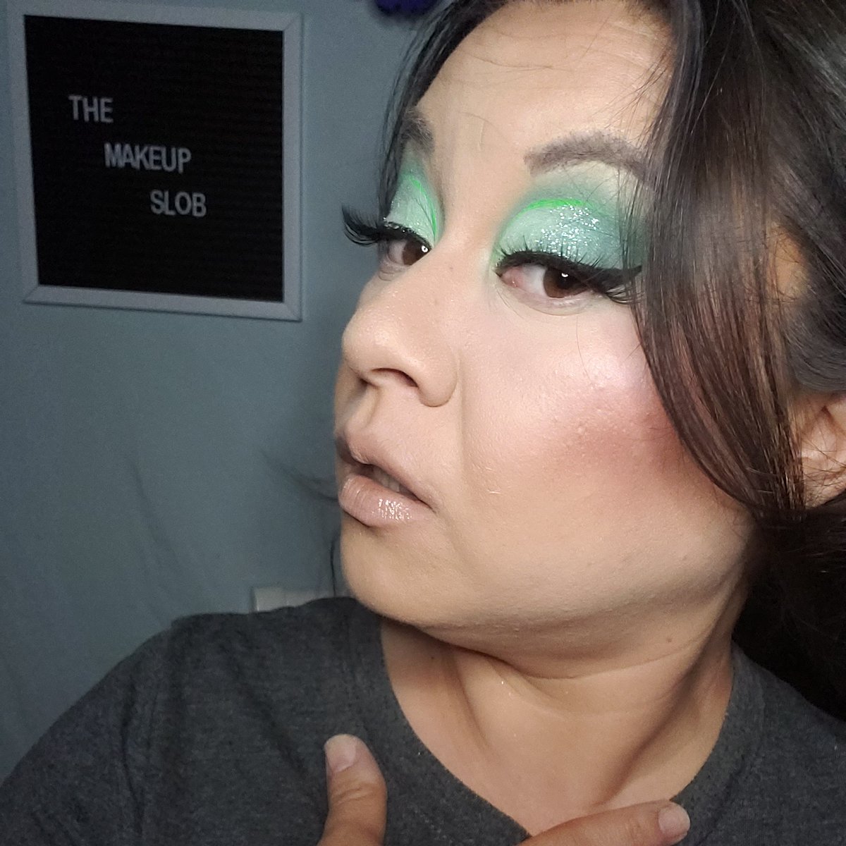 TheMakeupSlob's tweet photo. When you do so good at your makeup you don't recognize yourself #whodat #themakeupslob #makeupcomedy #makeupbeginner https://t.co/oSNqg0FyD9