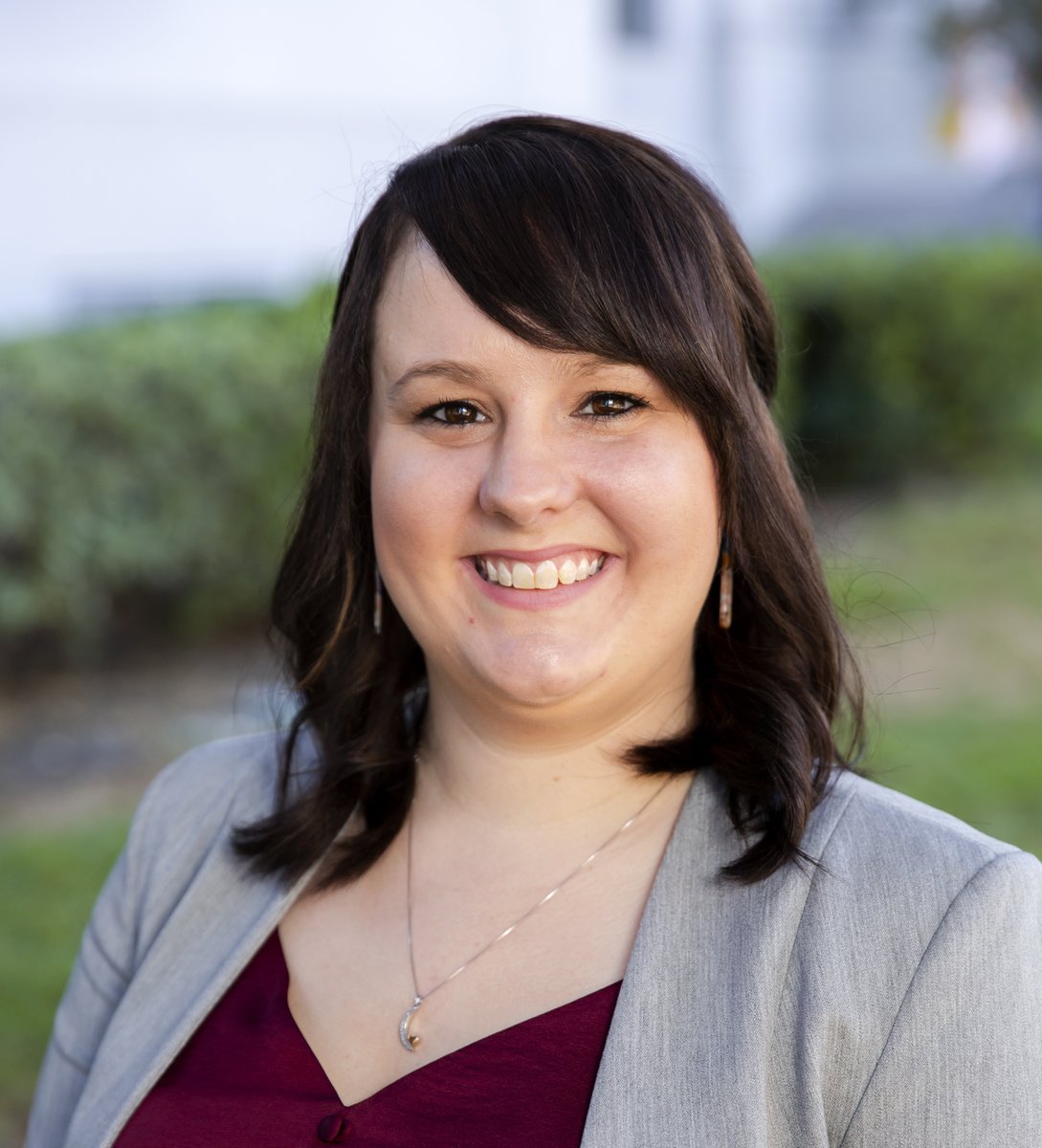 BerkeleyBPA's tweet image. Laura Casto of Space Sciences Laboratory @UCB_Chemistry serves as the secretary of BPA. She is working on EOA and MOAB, organic analyzers being developed for high sensitivity targeted analysis of potential biosignatures in search of extraterrestrial life on icy moons 📖 🎶 🧳