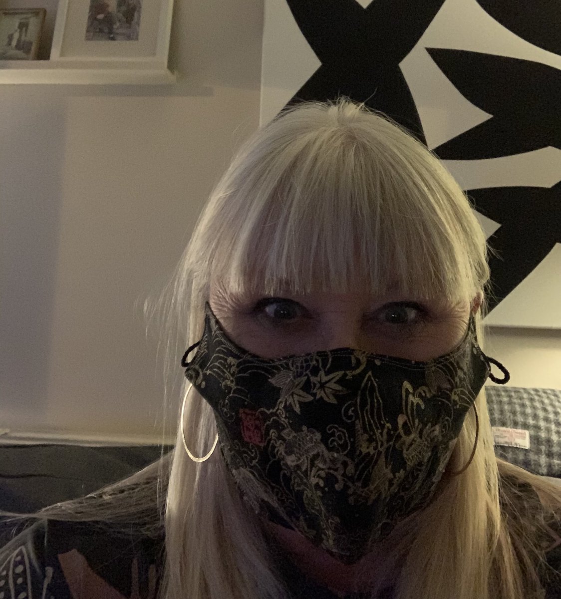 lethalshirl's tweet photo. Ready for my first night out since March & heading to my fave restaurant @Lescargot_Edin in my fab @ElleMcElle handmade face mask #excited #goingout #lippyon https://t.co/XJFCh5LYWk
